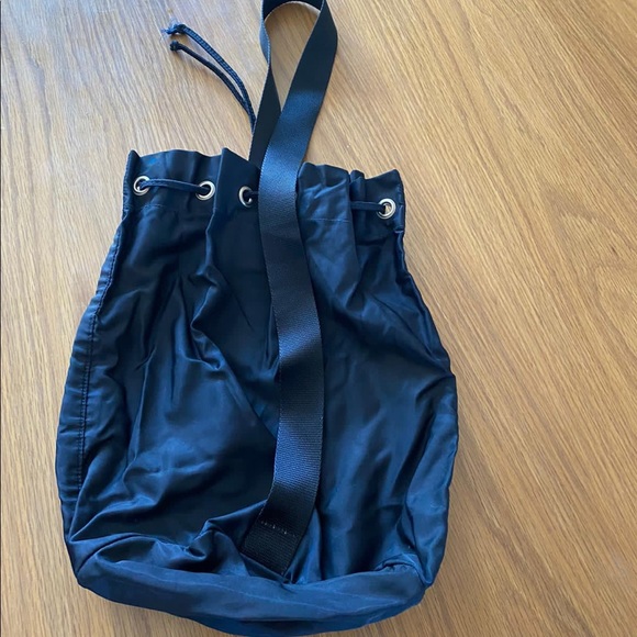 Prada vintage black navy nylon shoulder bag - Picture 3 of 6